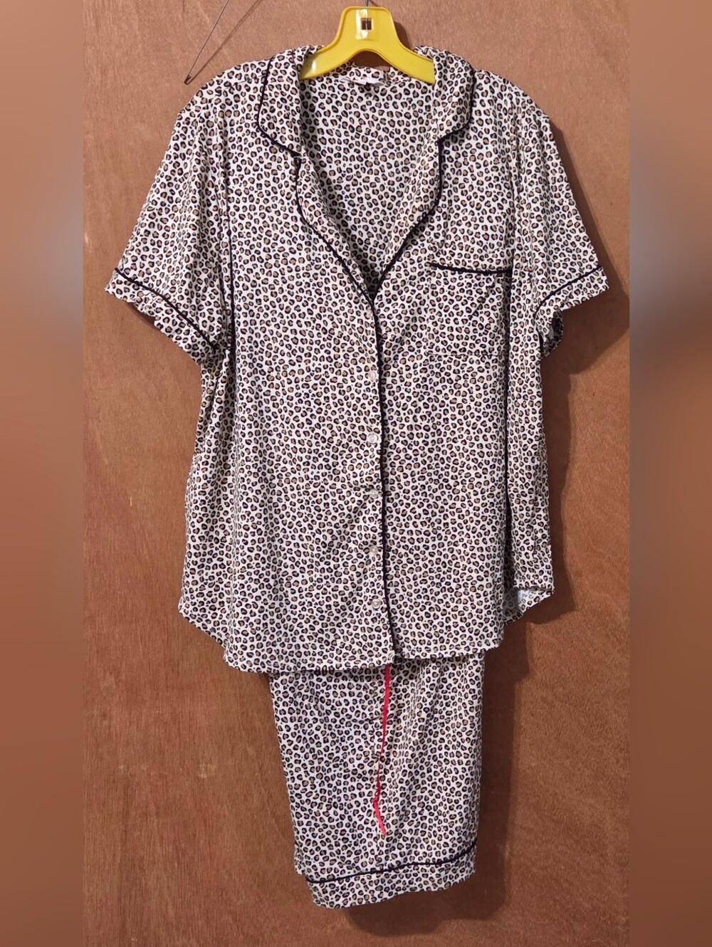 Secret Treasures Leopard Print Short Sleeve Pajama Set Size 2X 18W - 20W